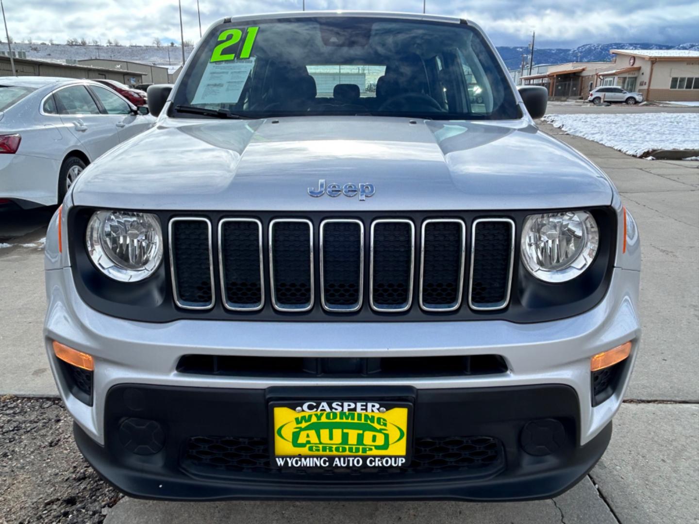 2021 Silver /Black Jeep Renegade Sport (ZACNJDAB5MP) with an 2.4L I4 engine, Automatic transmission, located at 3030 CY Ave, Casper, WY, 82604, (307) 265-3830, 42.827816, -106.357483 - Has the comfort for daily driving, but has the off road capabilities! Great fuel economy, and low miles! We have financing available for all credit situations. Lets see what it would take to get you into something reliable! - Photo#2